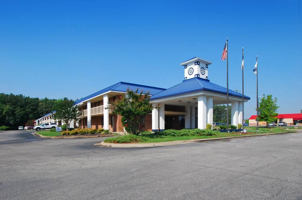 Baymont By Wyndham Rocky Mount I-95