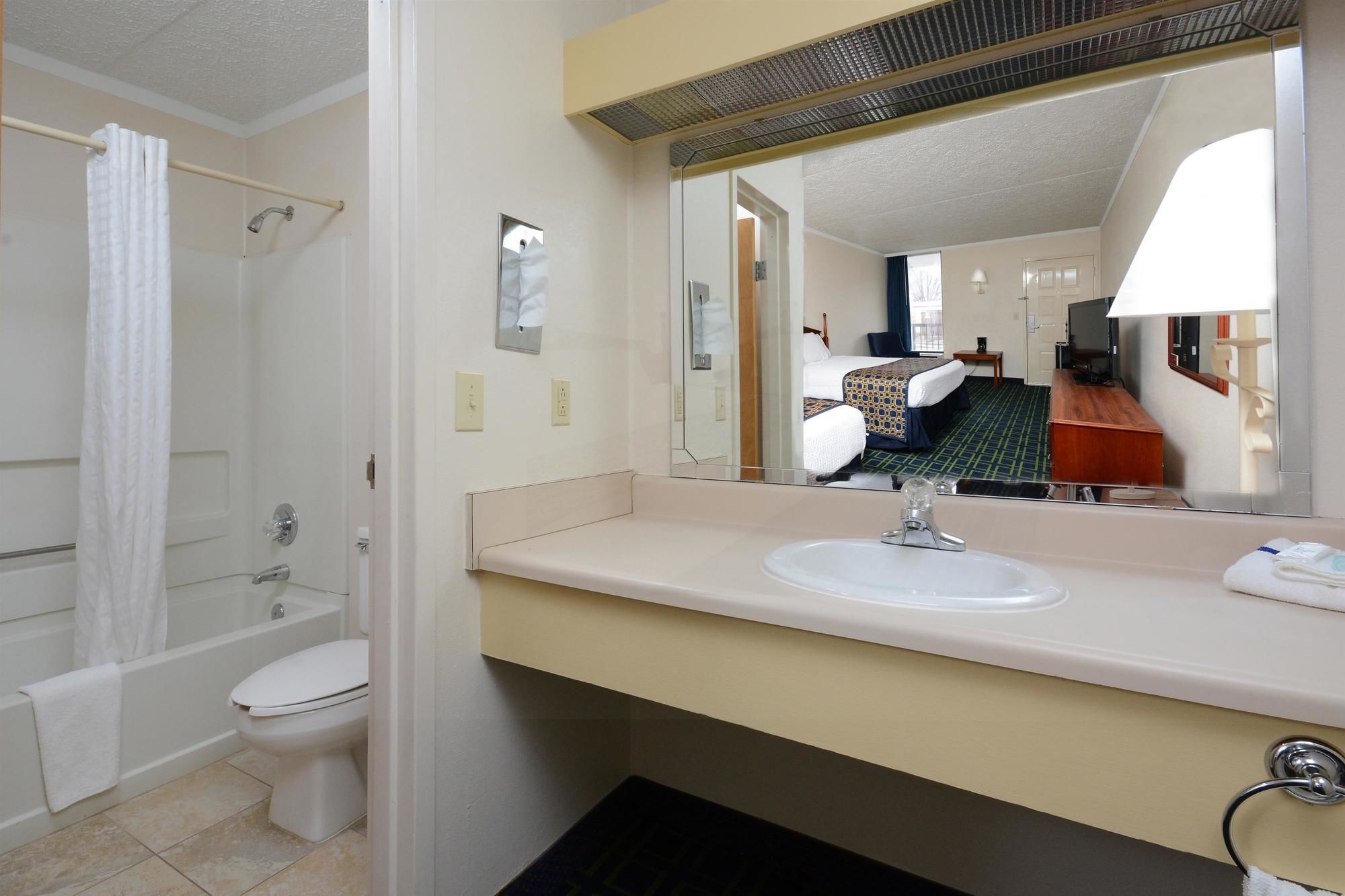 Quality Inn - Roxboro South