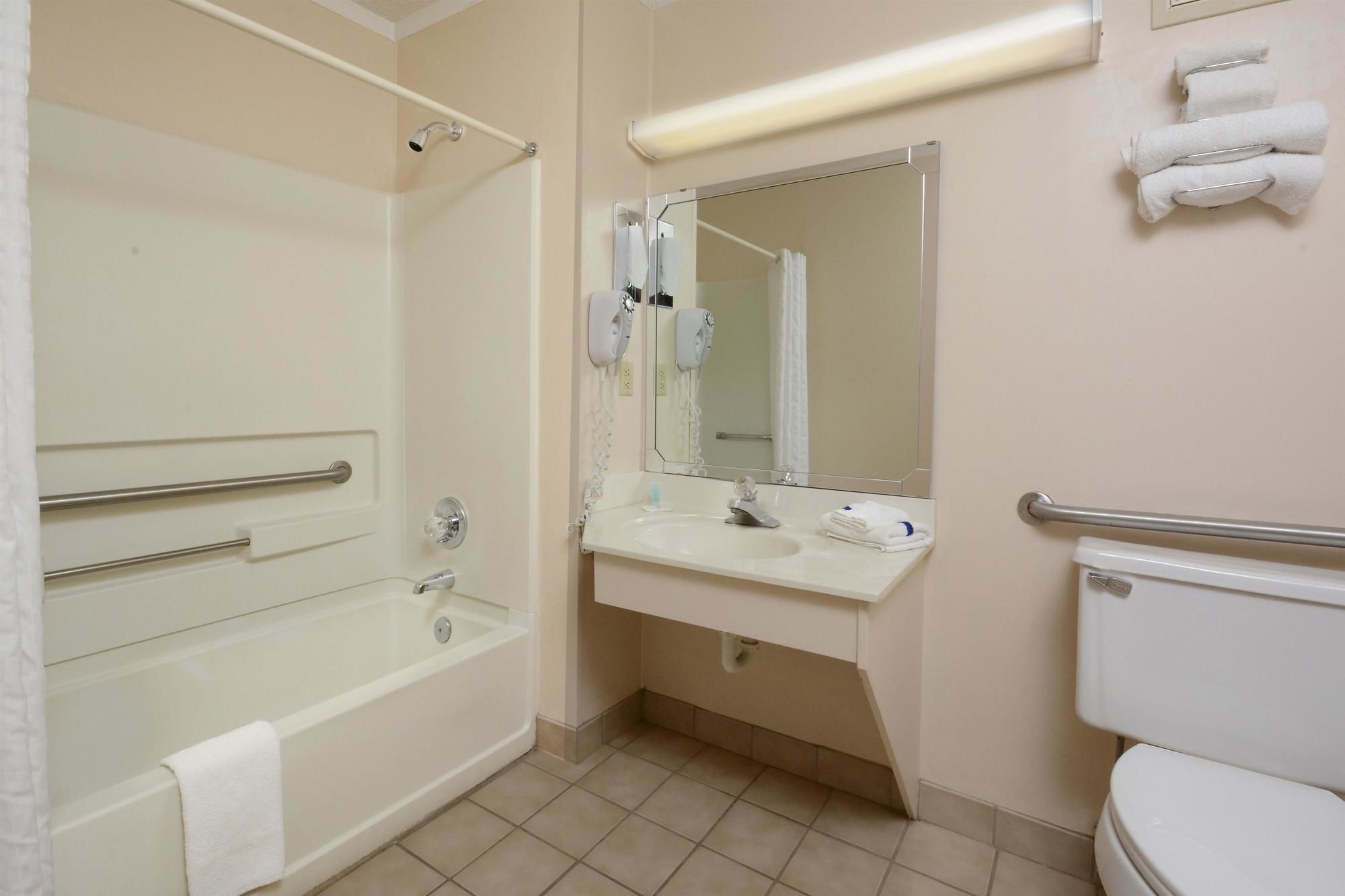 Quality Inn - Roxboro South