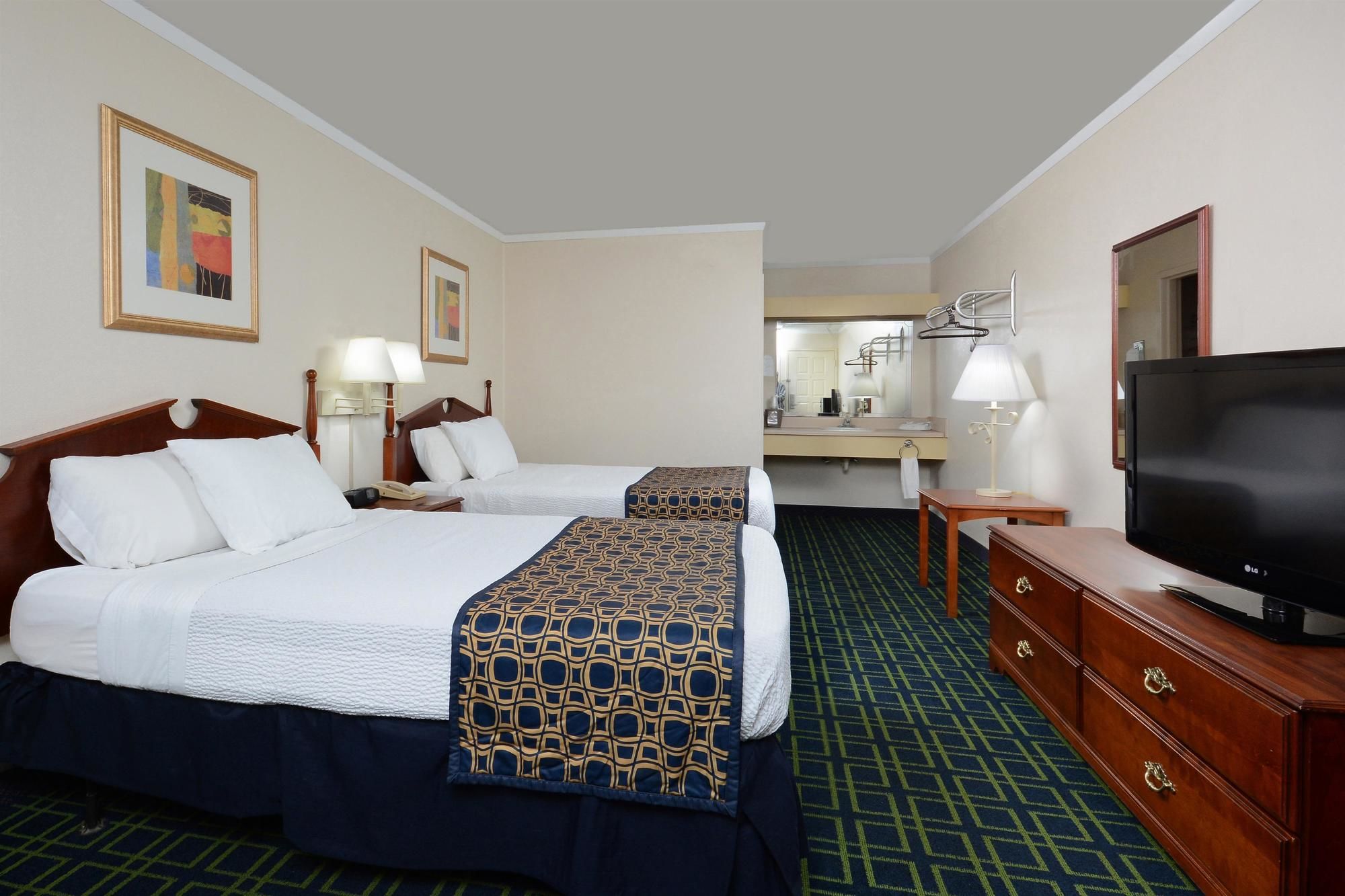 Quality Inn - Roxboro South