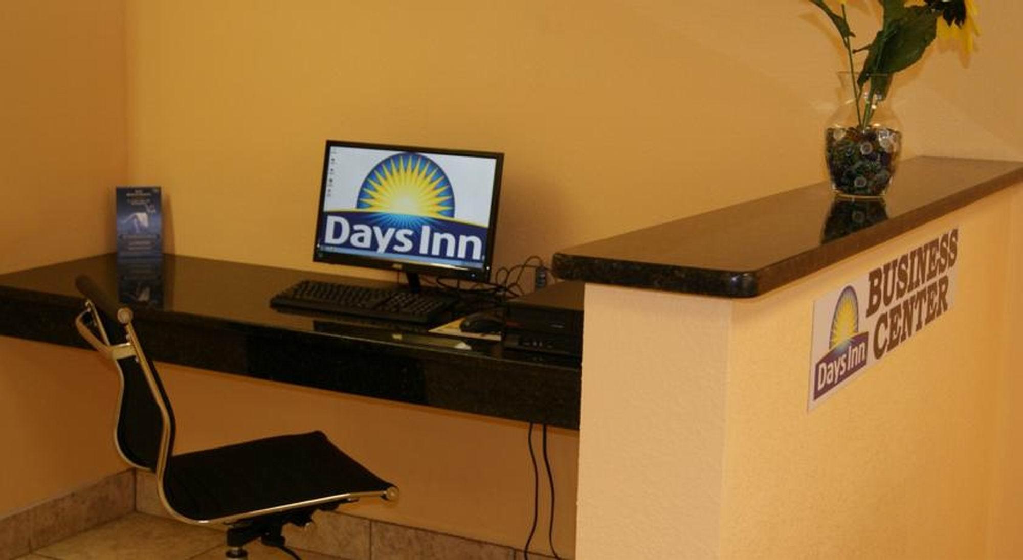 Days Inn by Wyndham Shelby