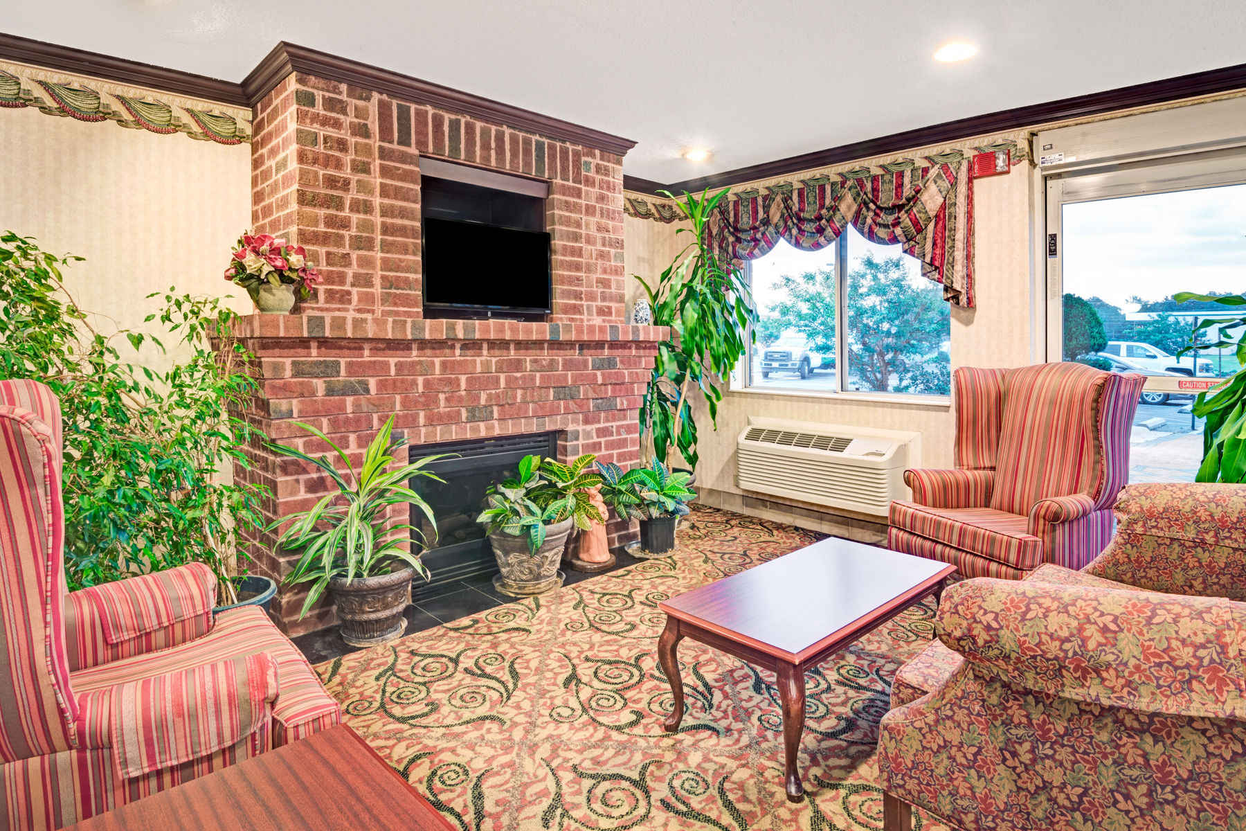 Days Inn & Suites by Wyndham Siler City