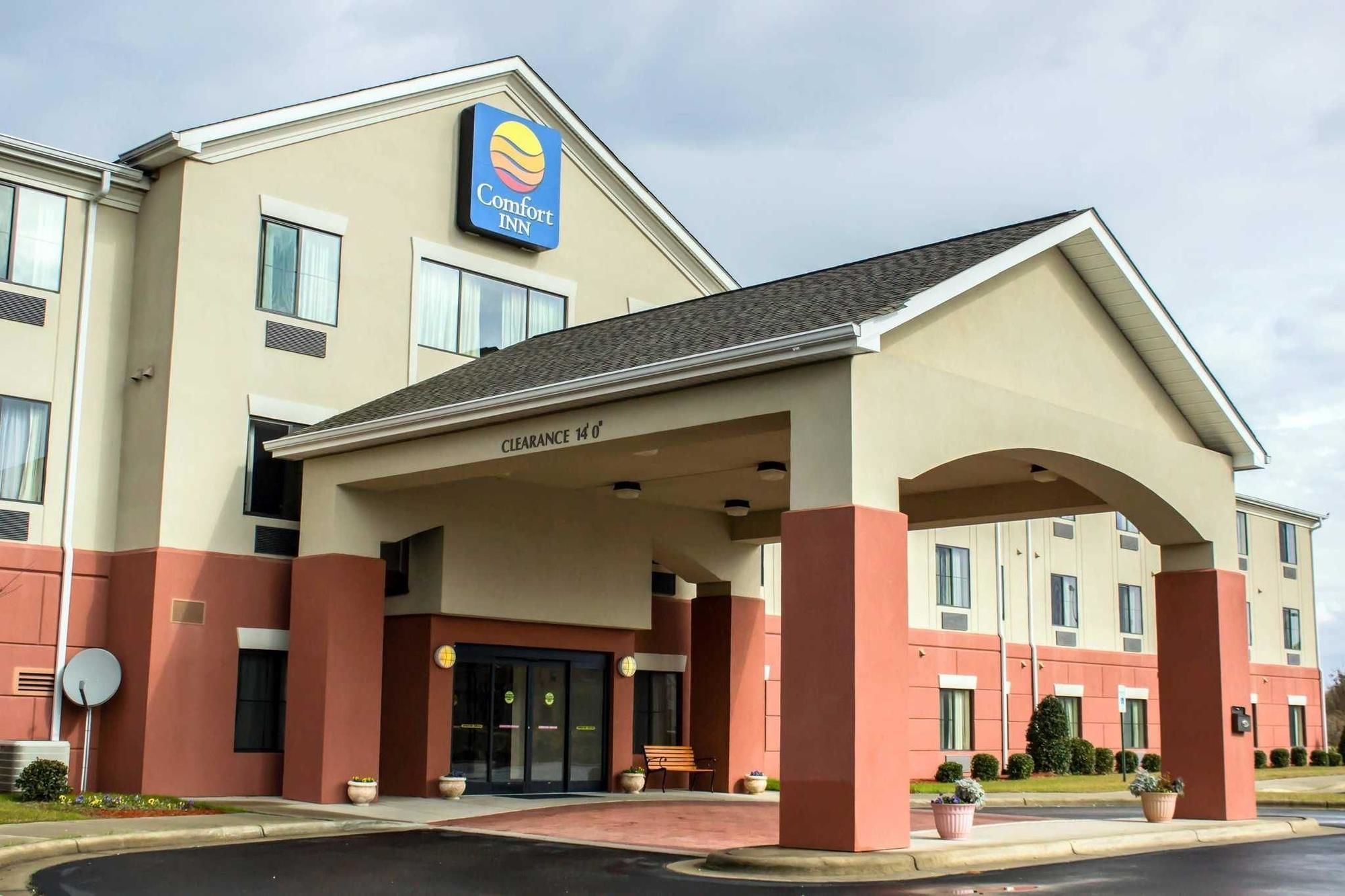 Comfort Inn Smithfield Near I-95