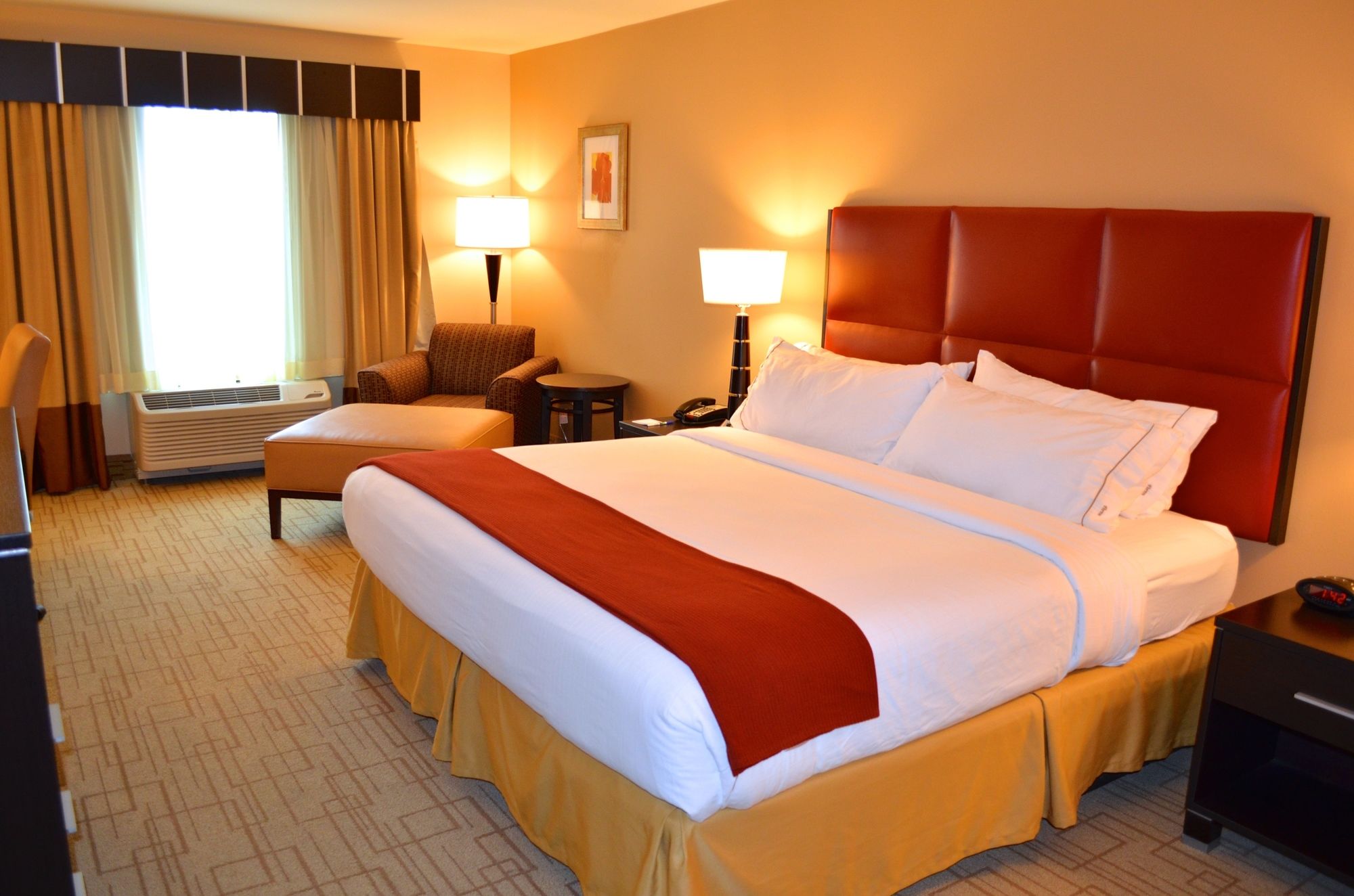 Holiday Inn Express Hotel & Suites Smithfield - Selma I-95