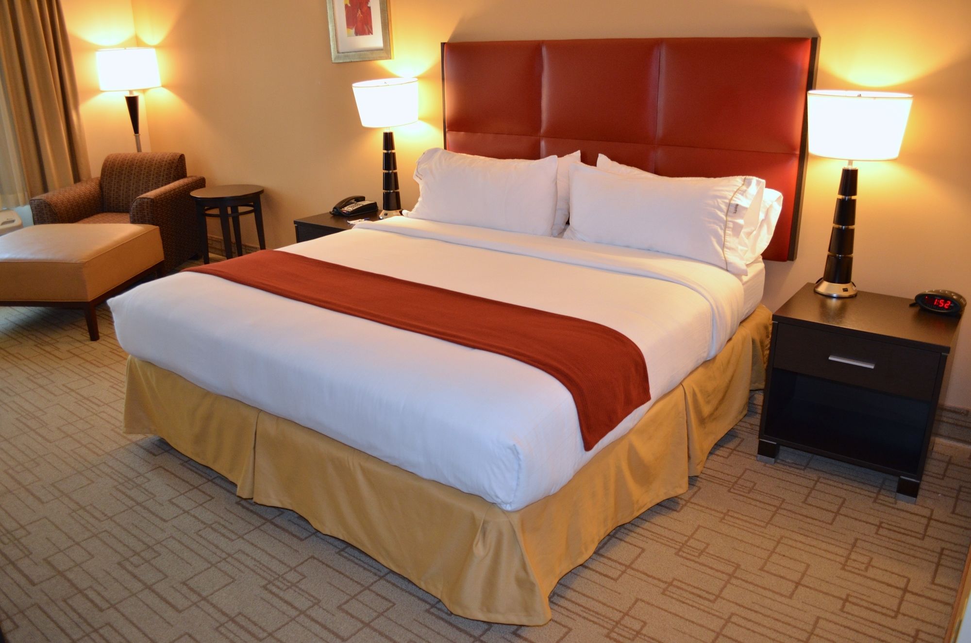 Holiday Inn Express Hotel & Suites Smithfield - Selma I-95