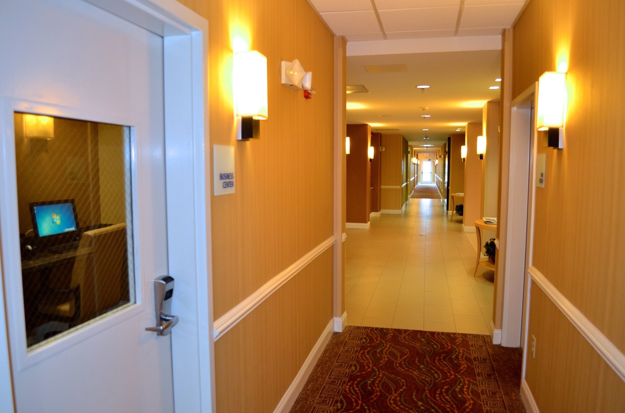 Holiday Inn Express Hotel & Suites Smithfield - Selma I-95