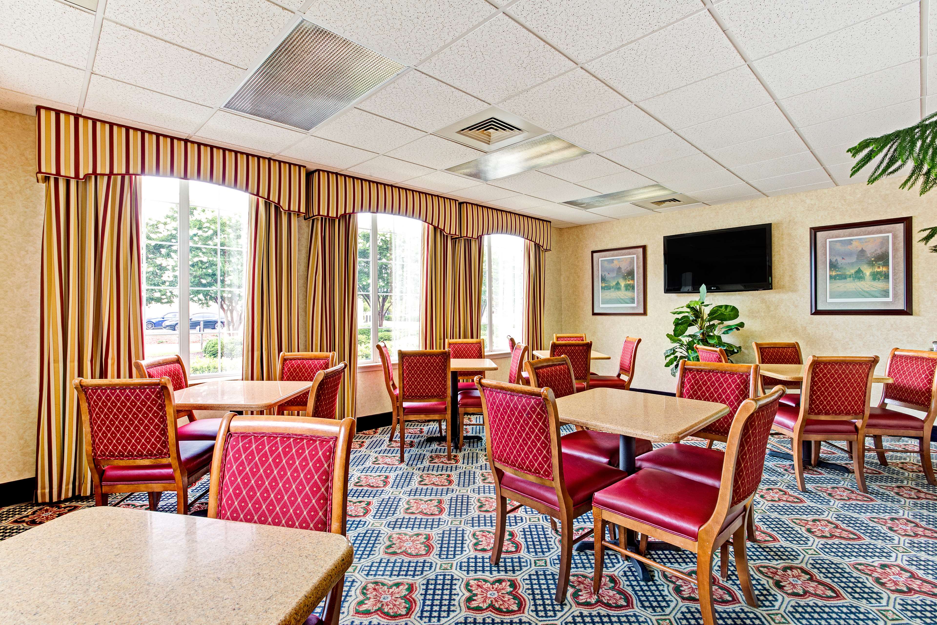 Super 8 by Wyndham Smithfield