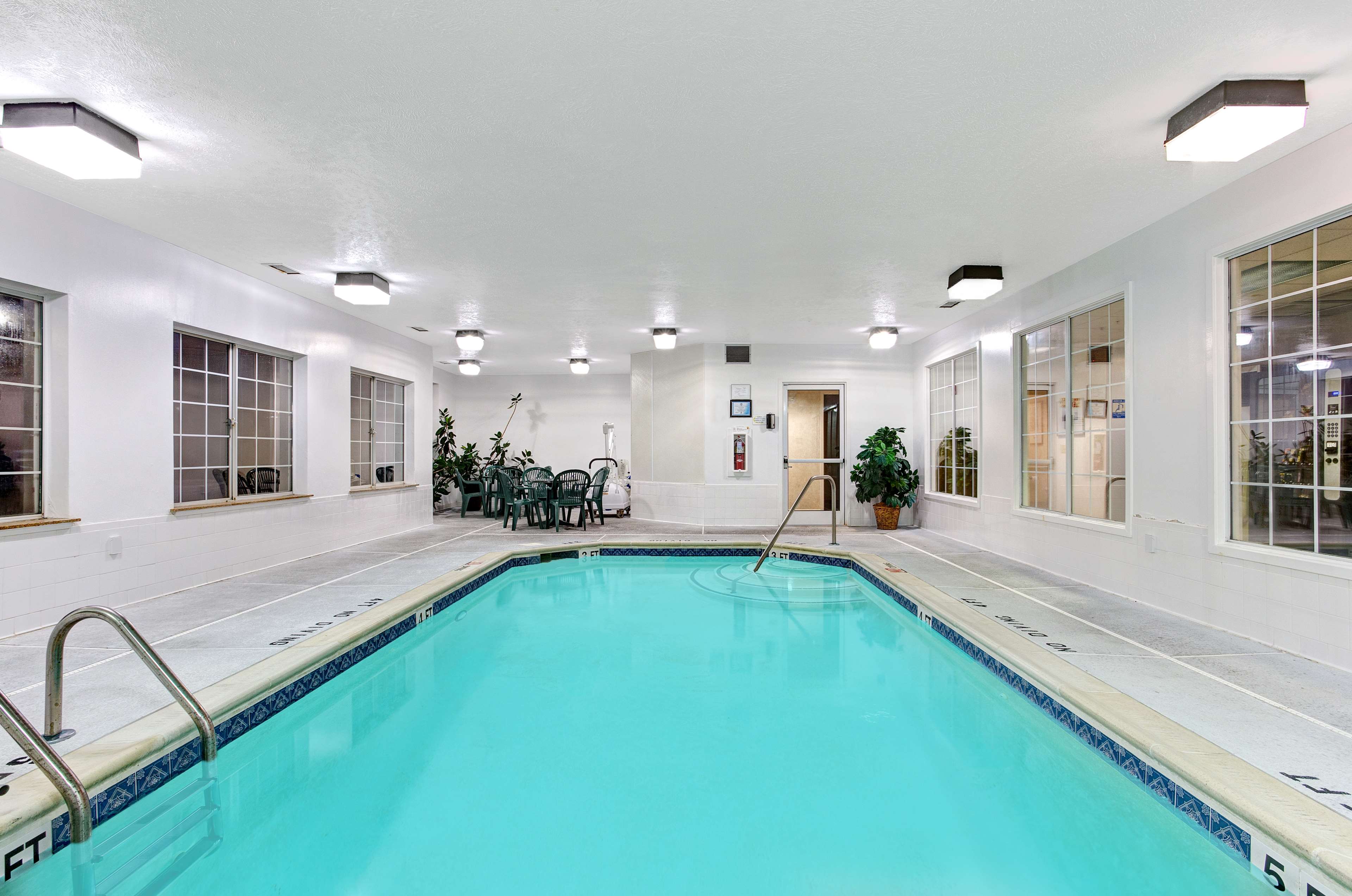 Super 8 by Wyndham Smithfield