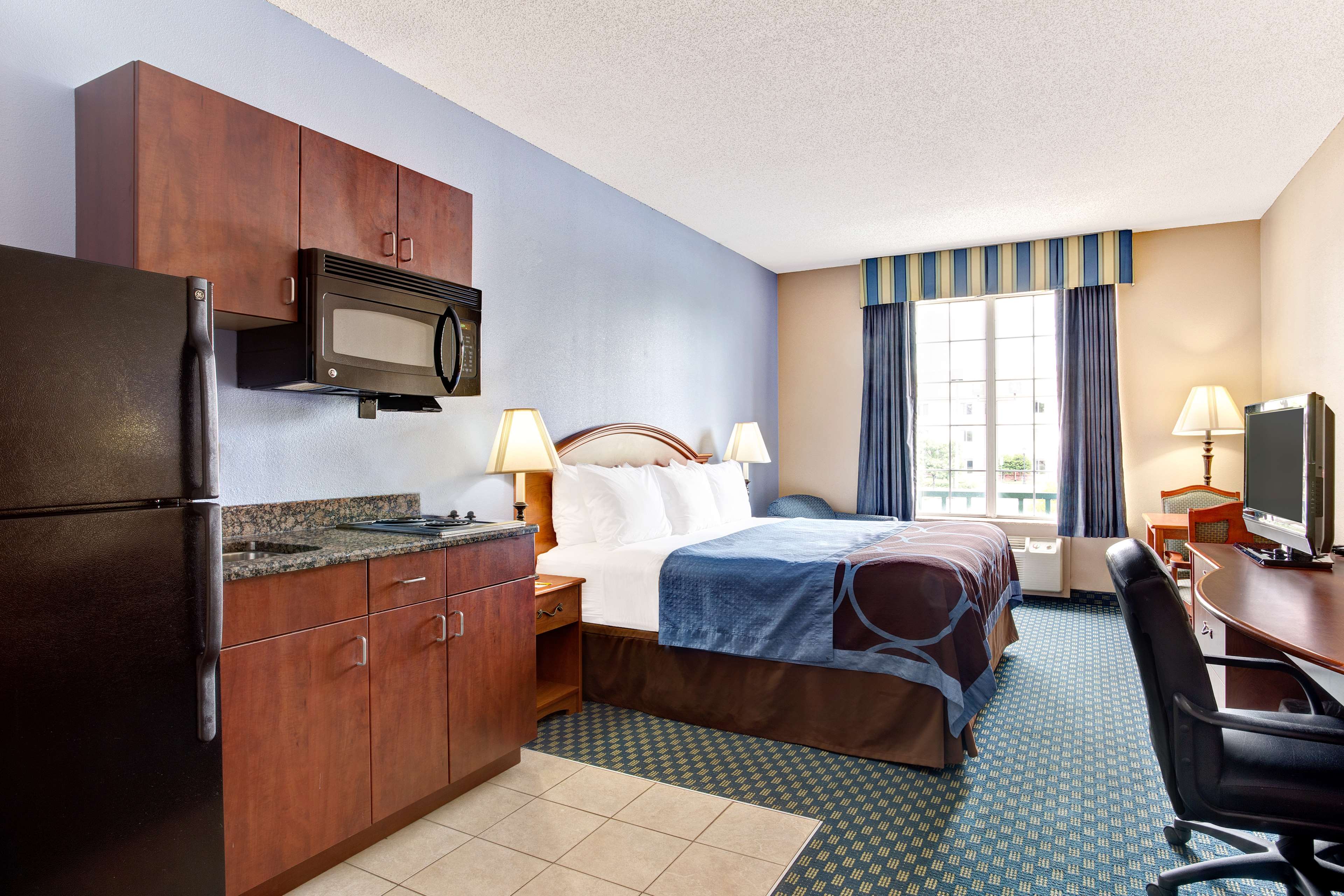 Super 8 by Wyndham Smithfield