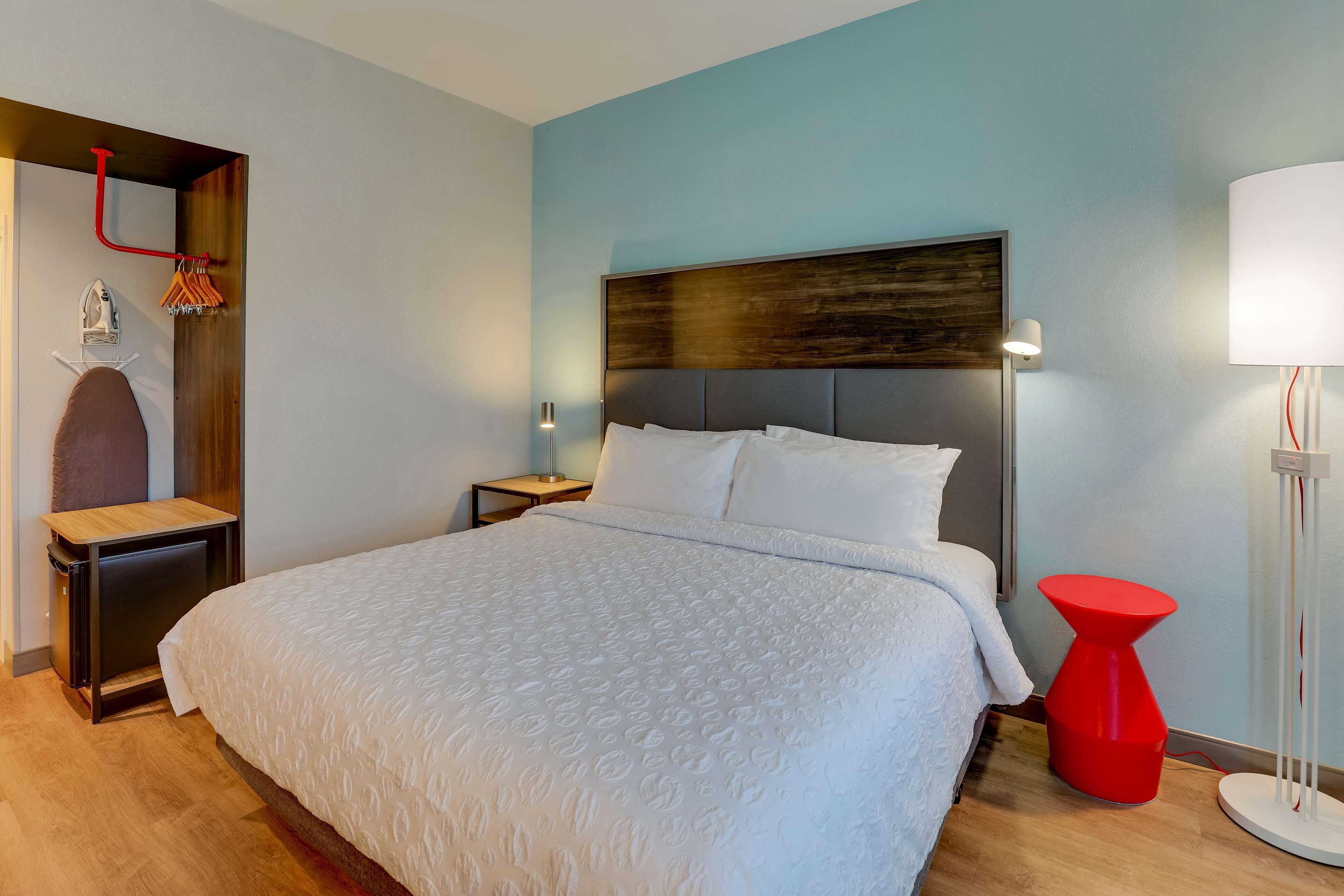 Tru by Hilton Smithfield I-95