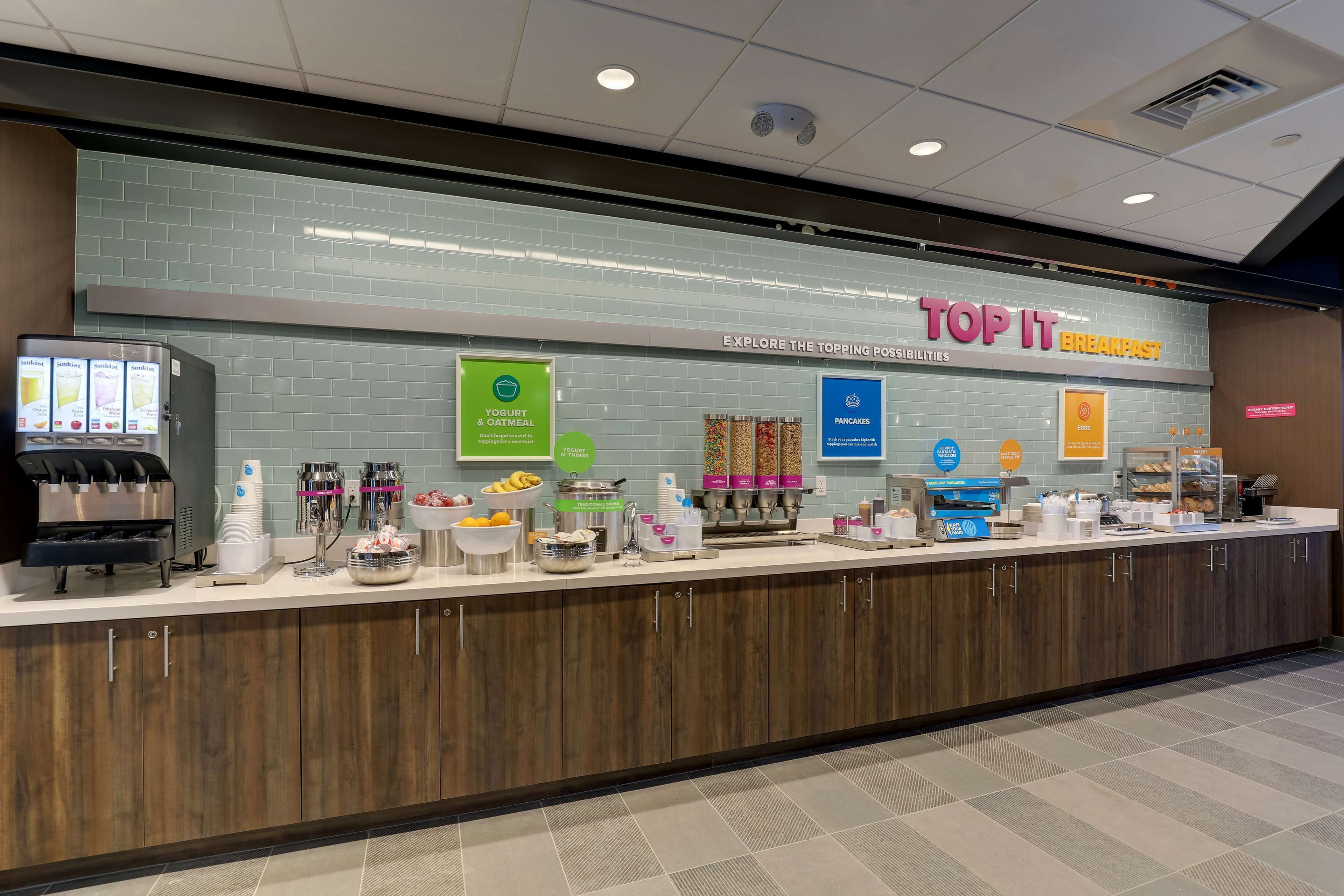 Tru by Hilton Smithfield I-95