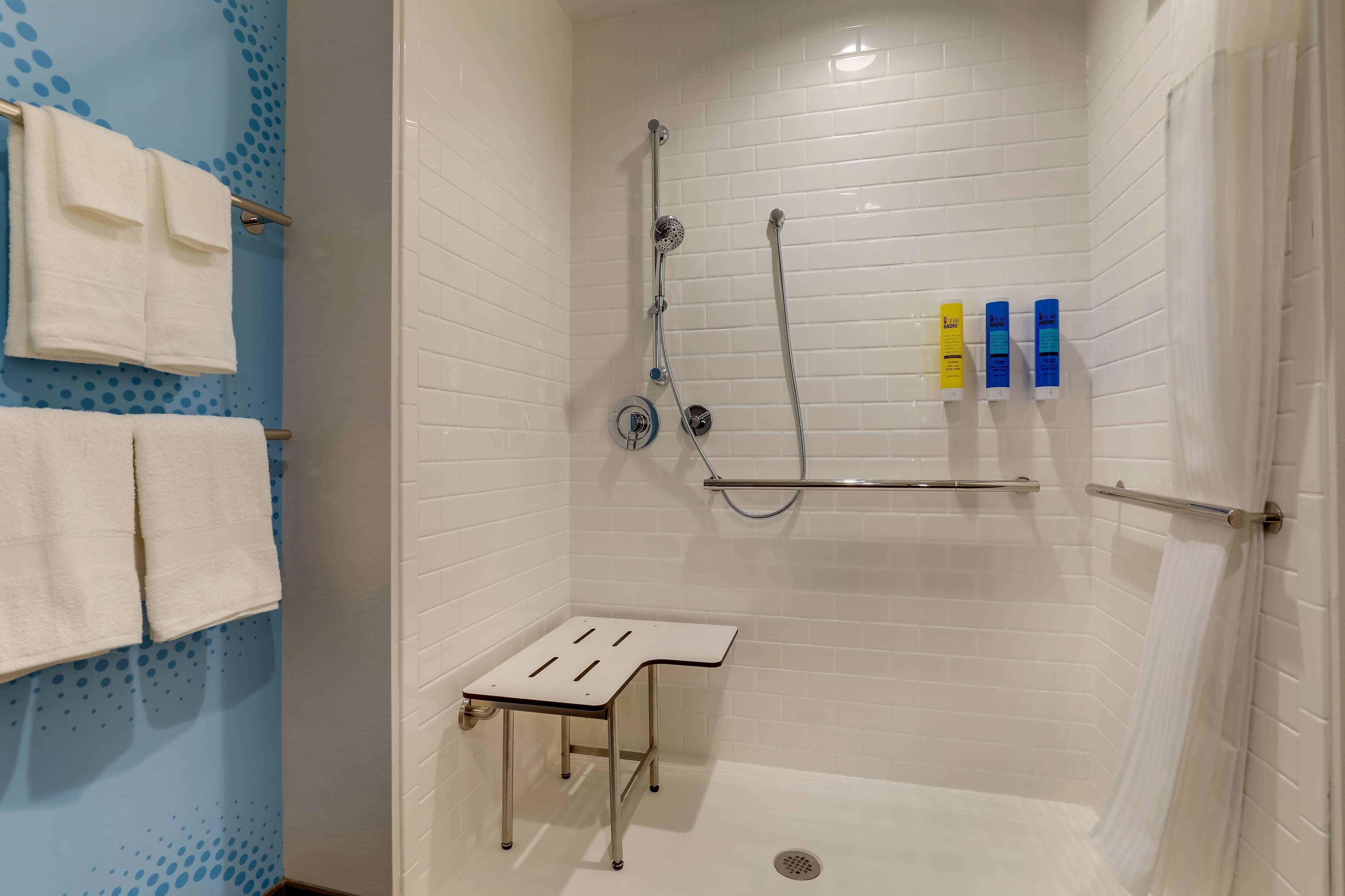 Tru by Hilton Smithfield I-95