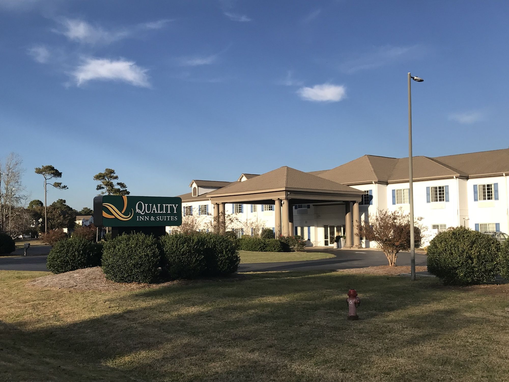 Blue Water Inn & Suites, BW Signature Collection