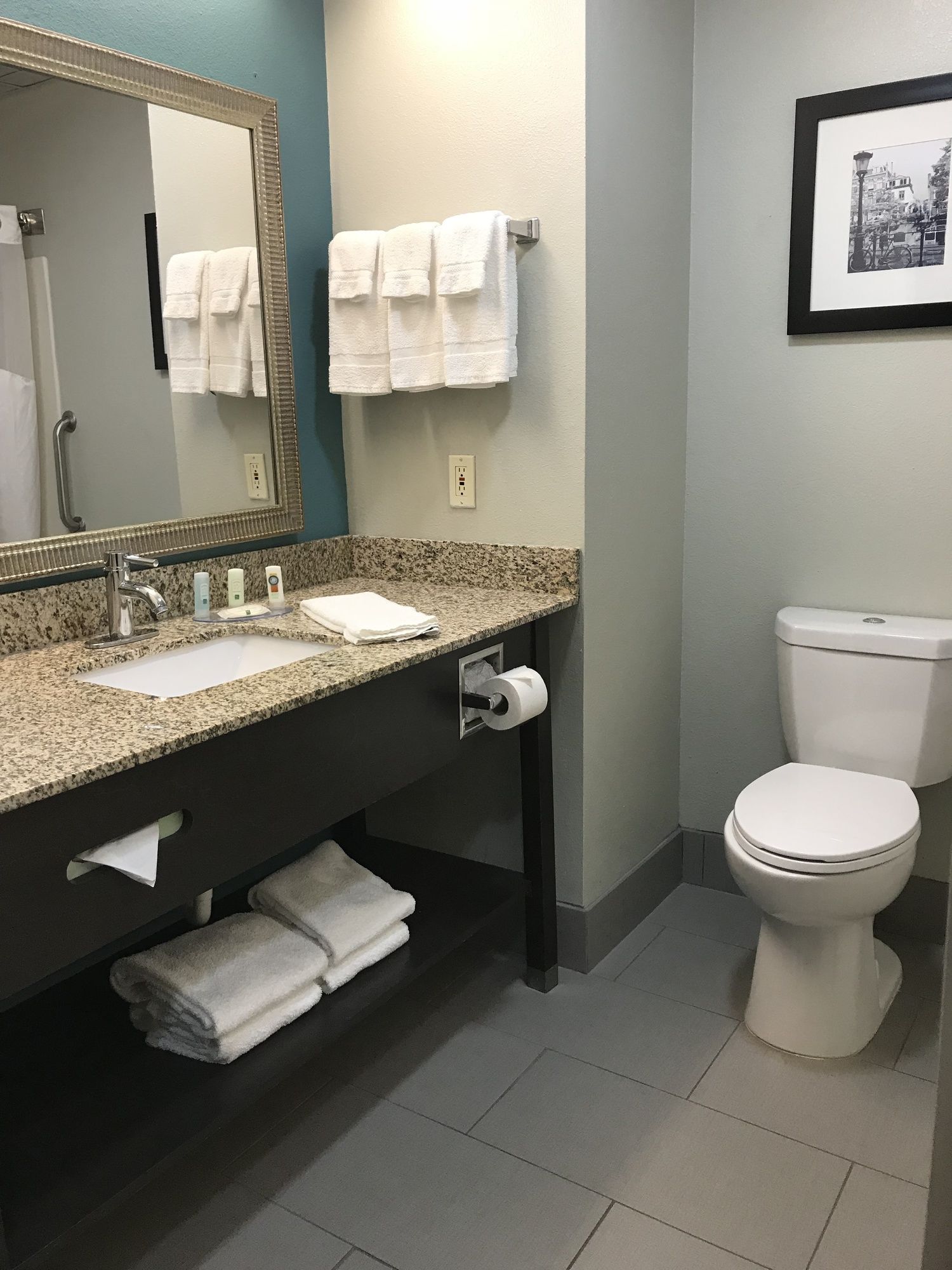 Blue Water Inn & Suites, BW Signature Collection