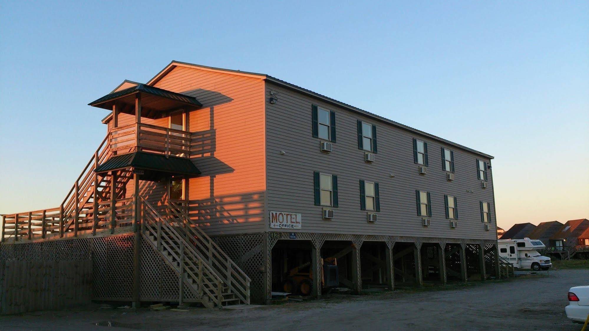 Seaview Pier and Motel
