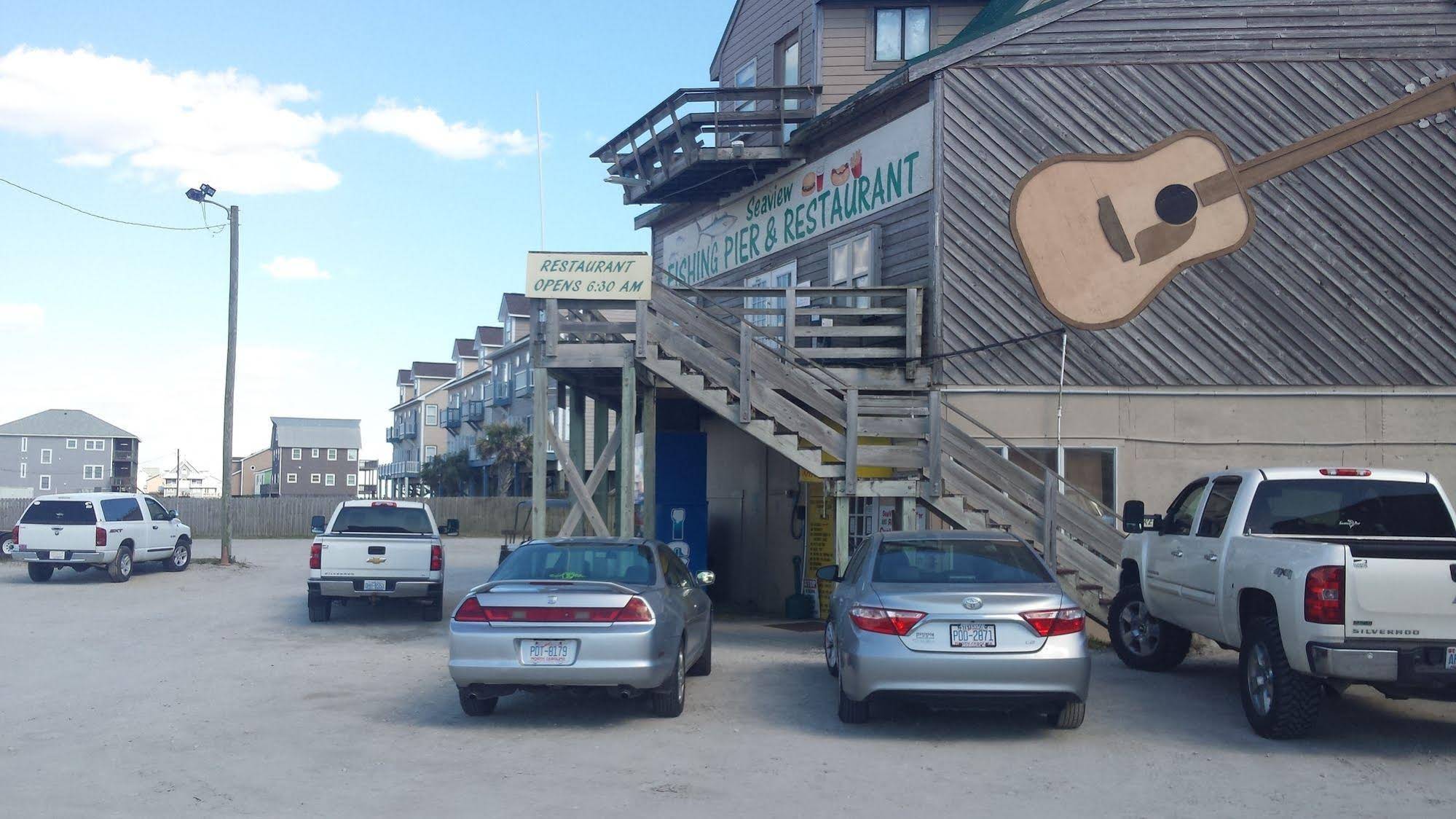 Seaview Pier and Motel