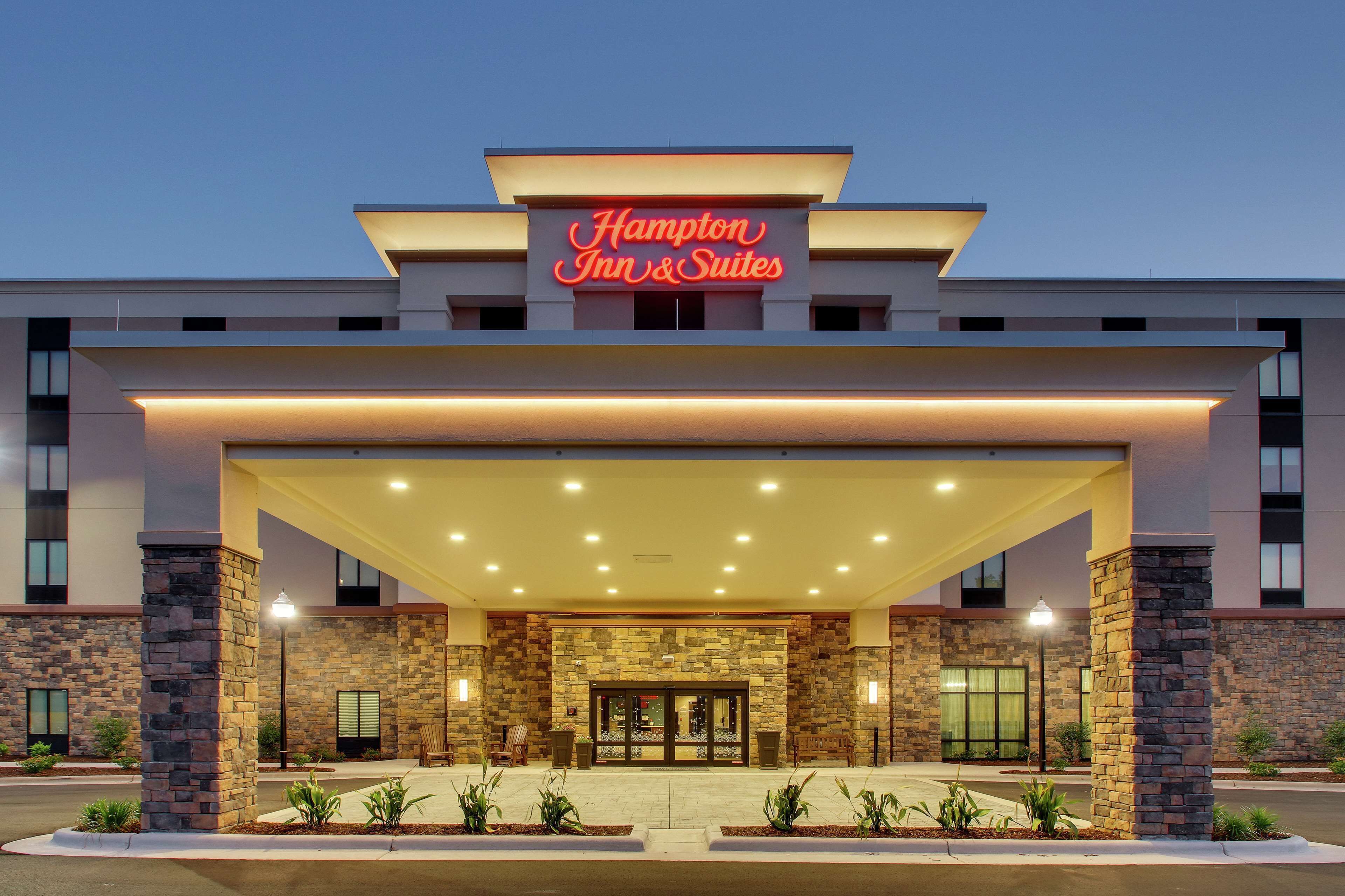 Hampton Inn & Suites by Hilton Southport