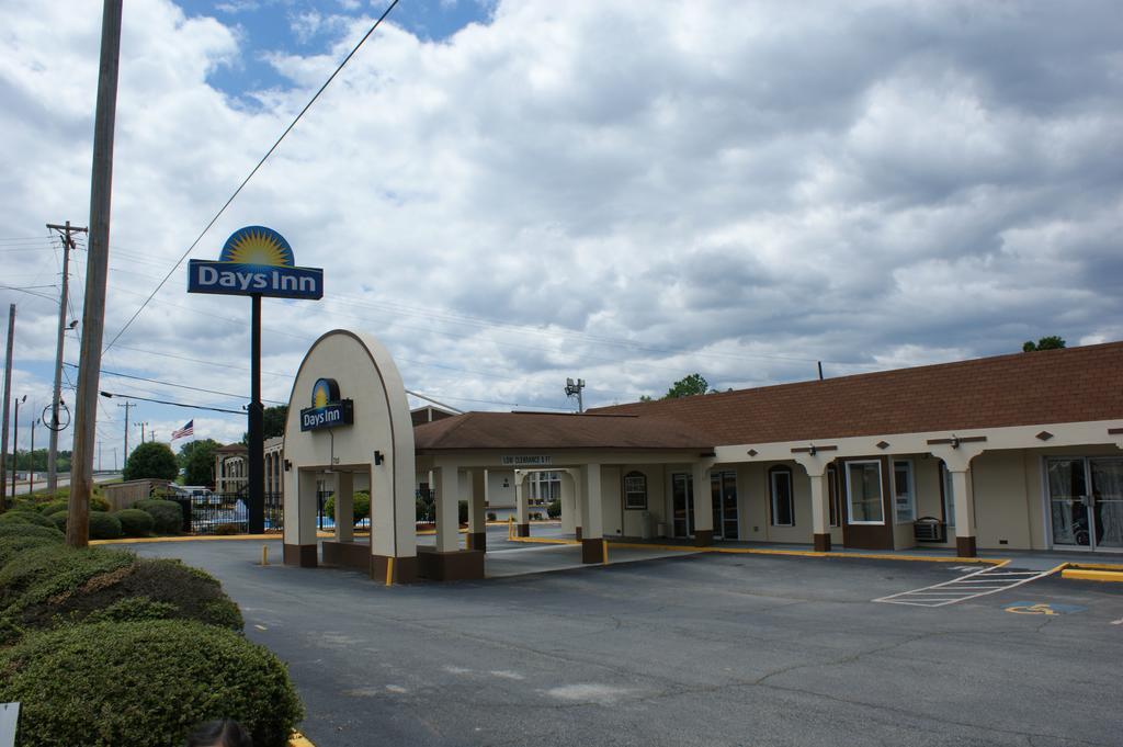 Days Inn by Wyndham Statesville