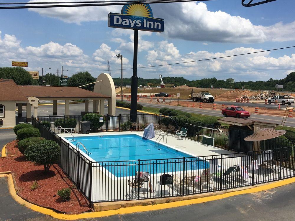 Days Inn by Wyndham Statesville