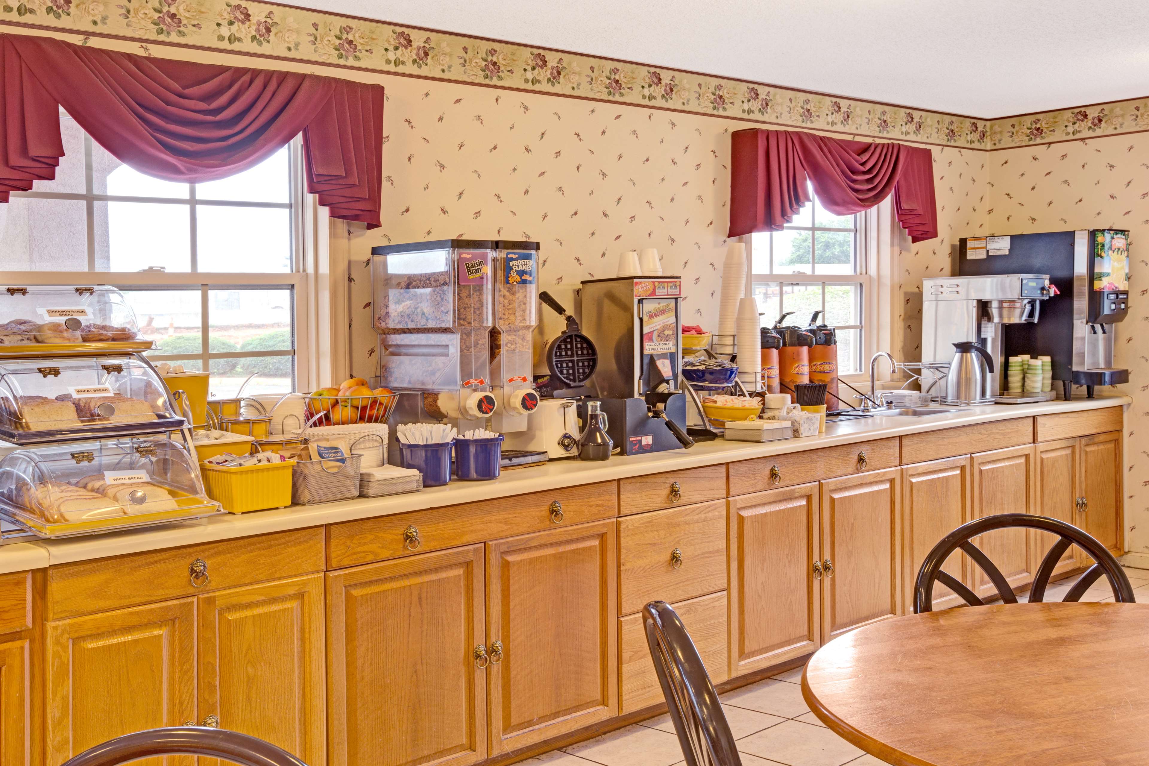 Days Inn by Wyndham Statesville