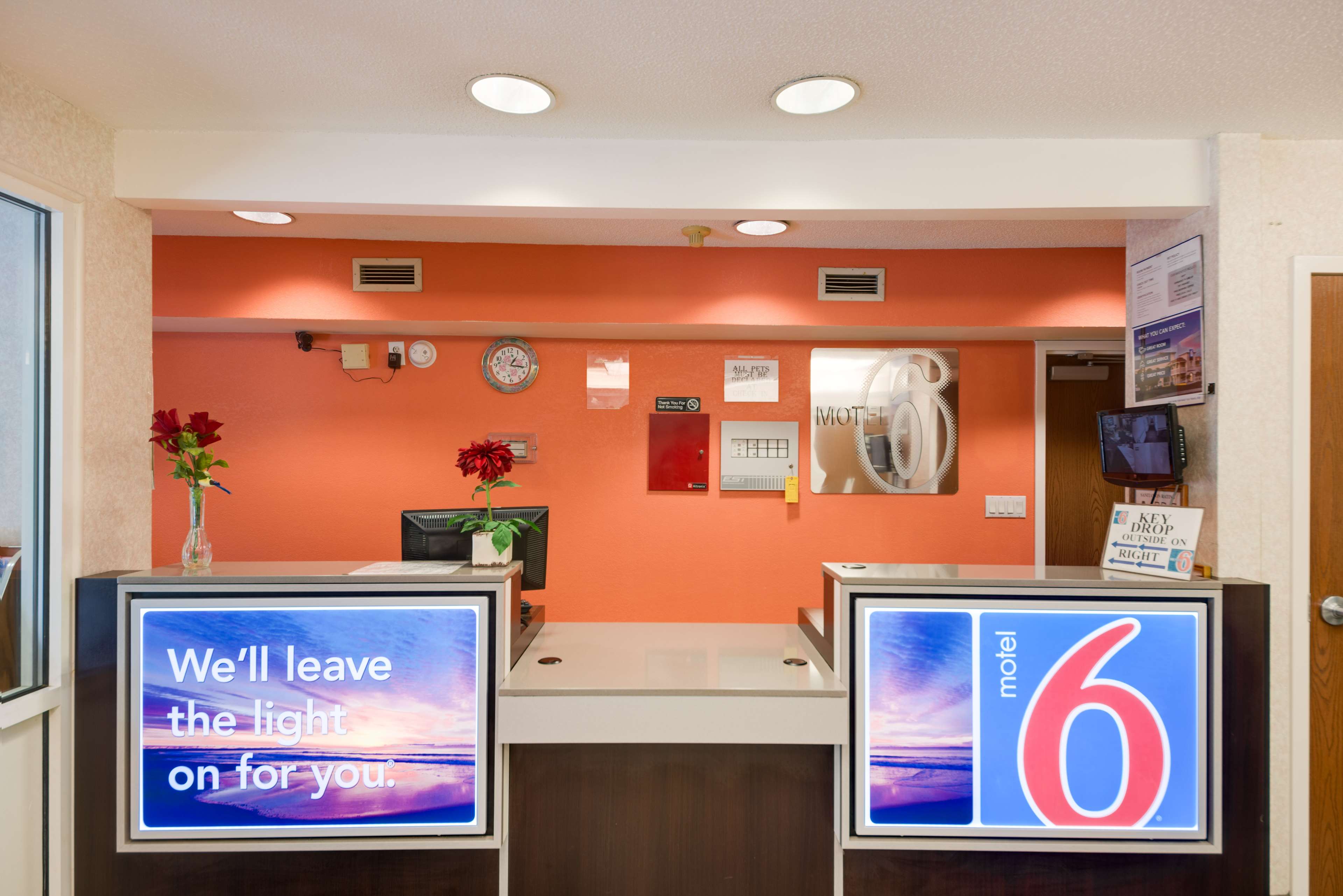 Motel 6 Statesville