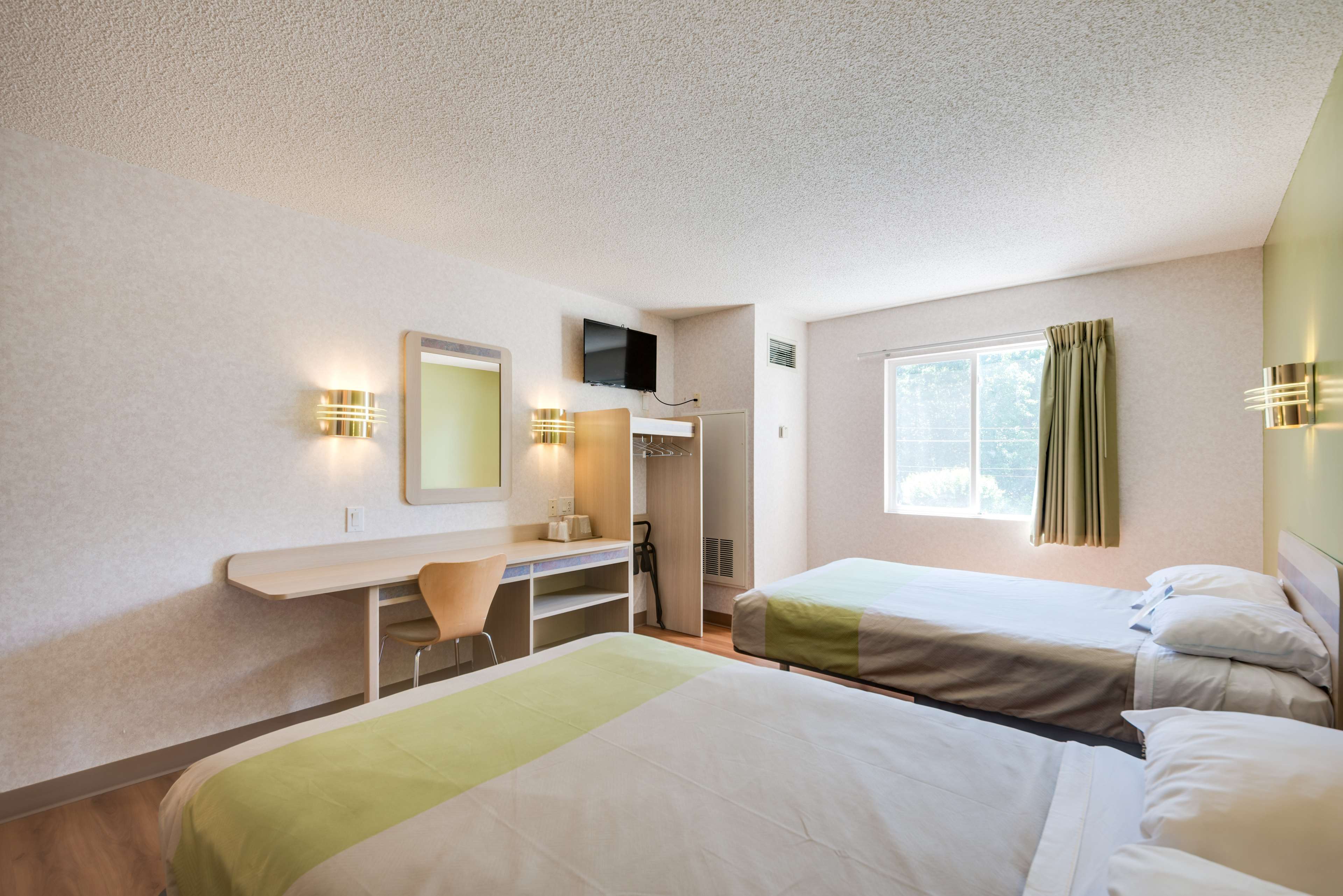 Motel 6 Statesville