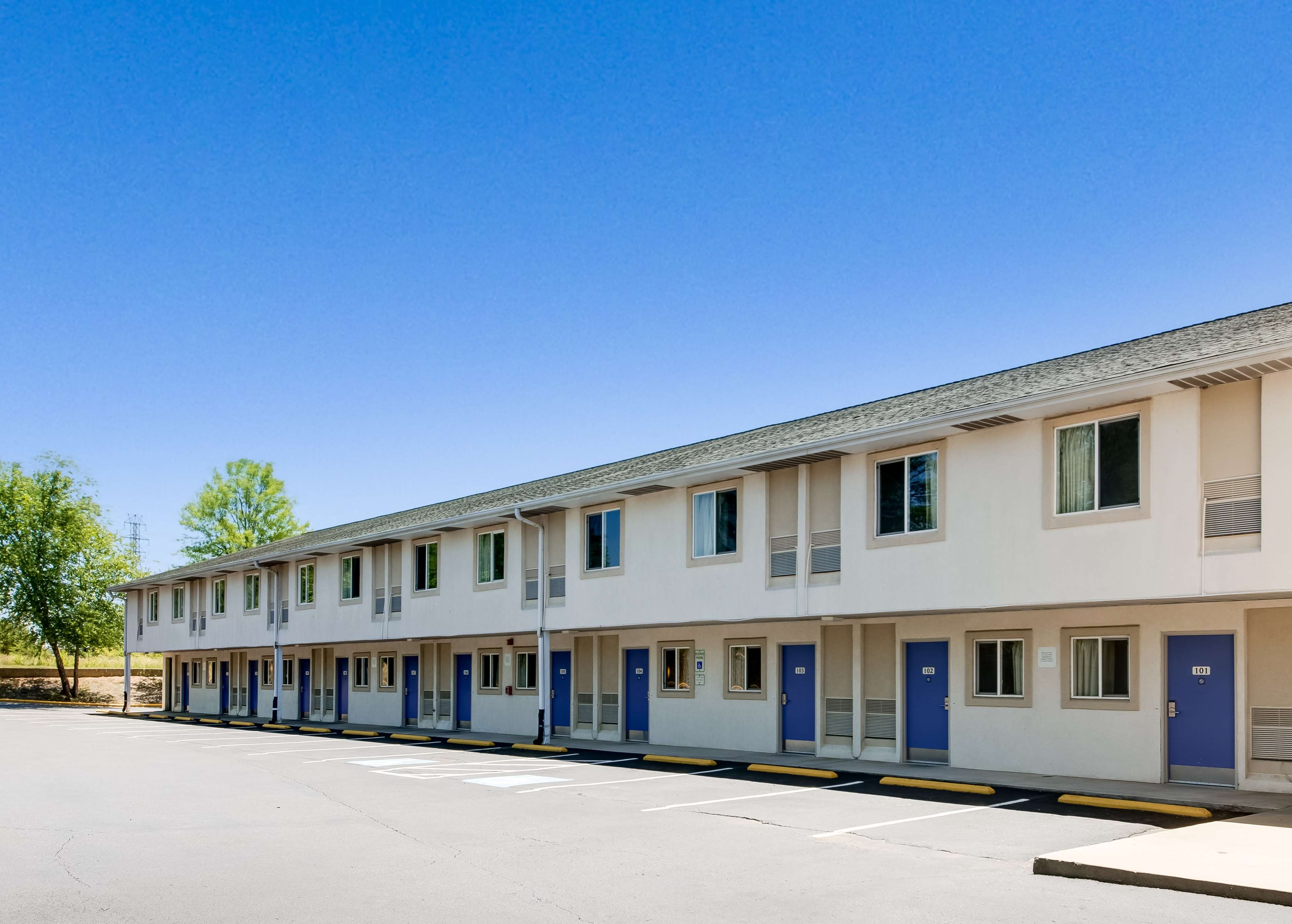 Motel 6 Statesville