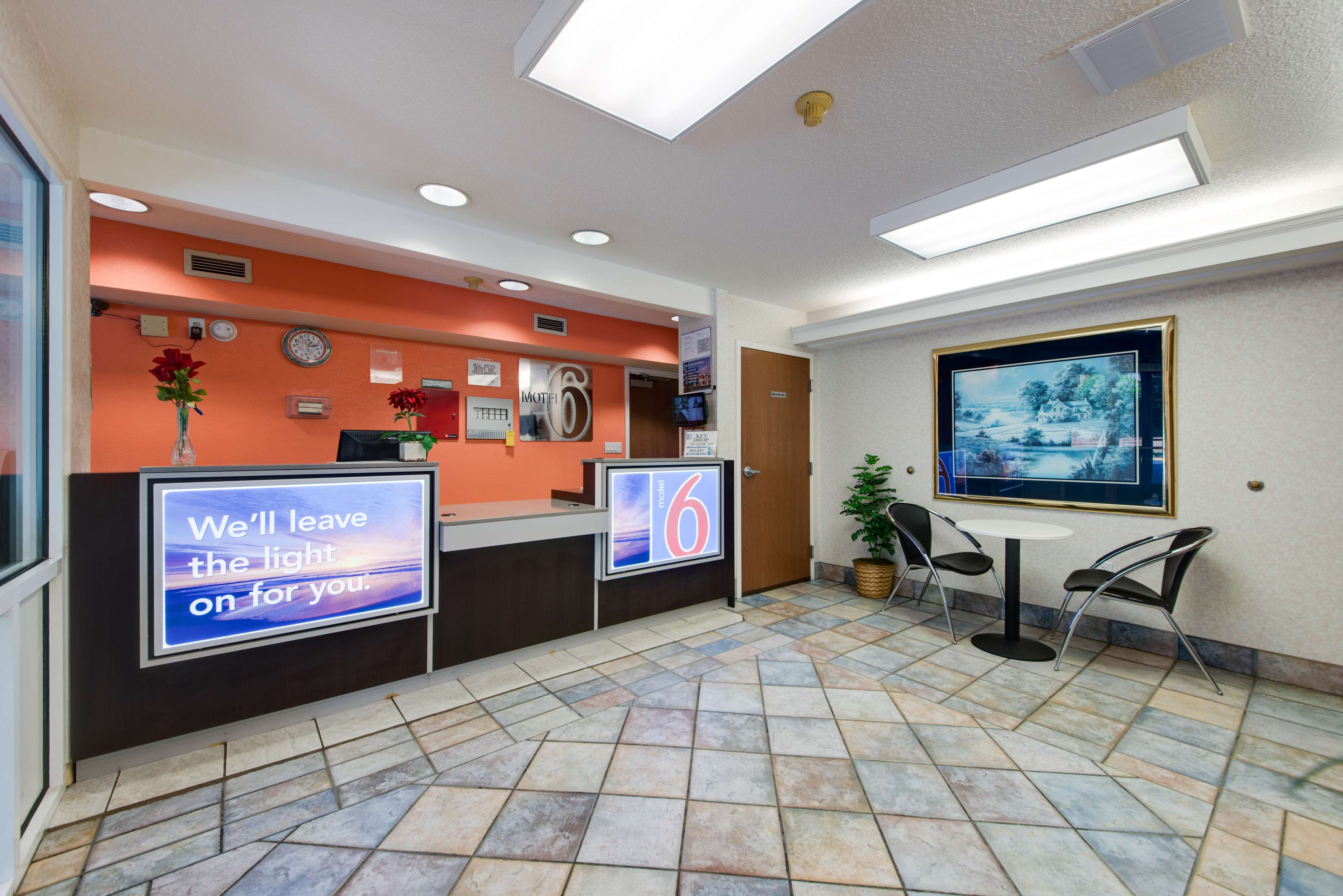 Motel 6 Statesville