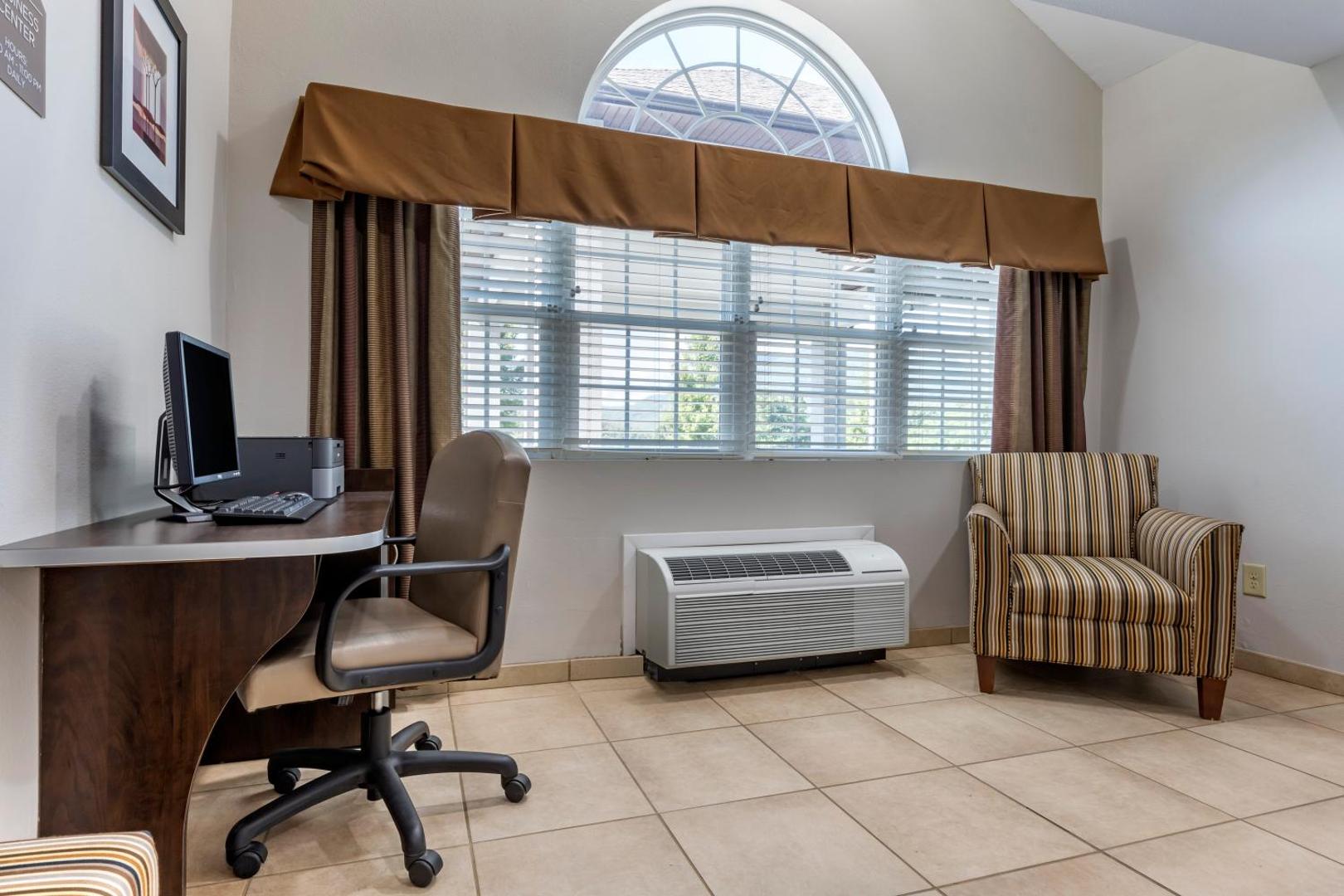 Microtel Inn & Suites by Wyndham Sylva Dillsboro Area