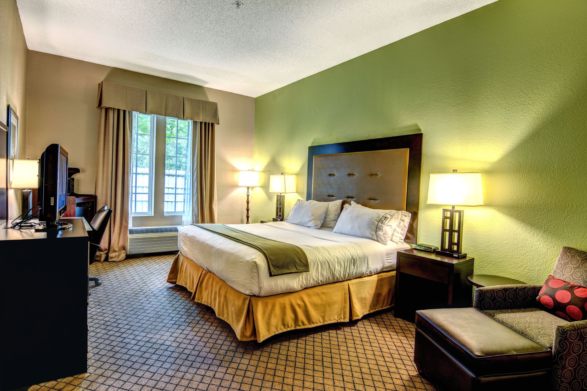 The Inn at River Landing