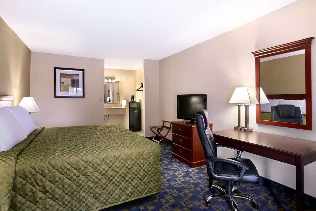 Cypress Inn & Suites Washington - Chocowinity, NC By OYO