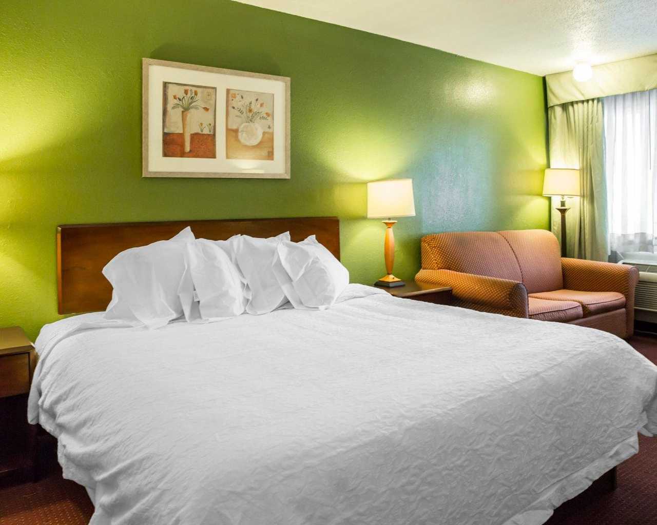 Econo Lodge North Washington