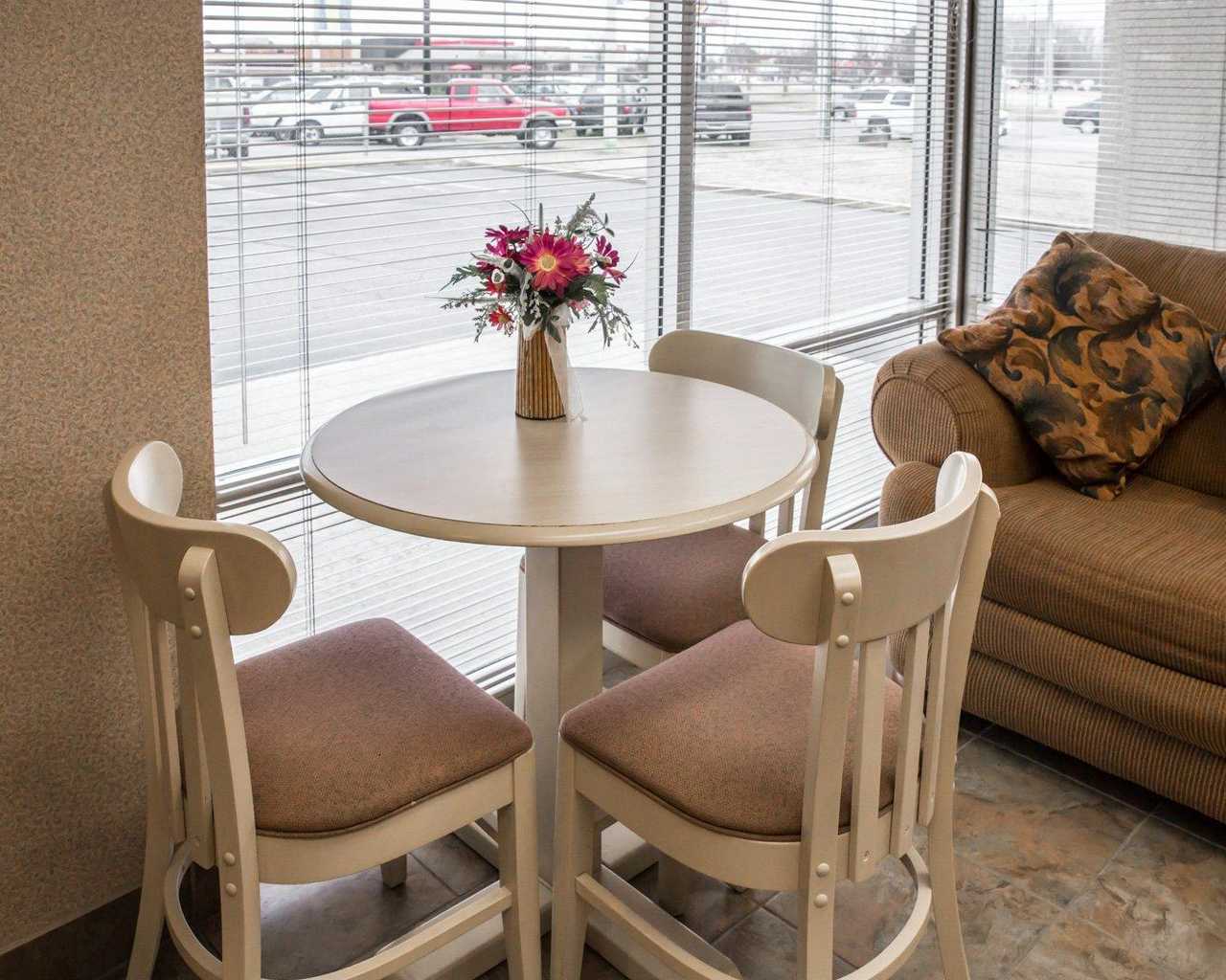 Econo Lodge North Washington