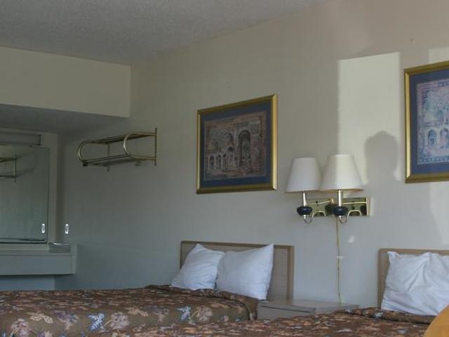 Washington Motel by OYO