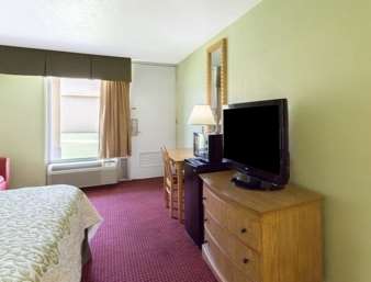 Days Inn by Wyndham Washington