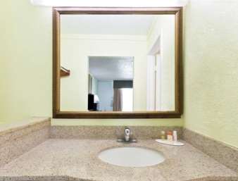 Days Inn by Wyndham Washington