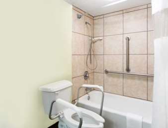 Days Inn by Wyndham Washington