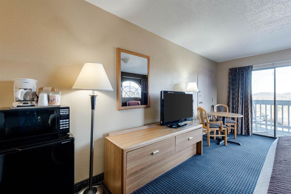 Econo Lodge Waynesville