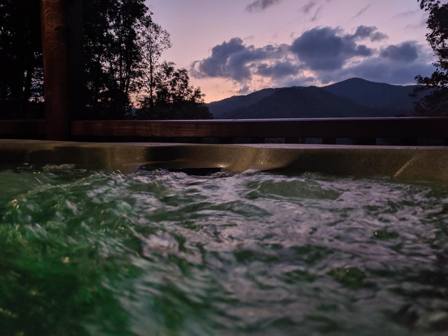 Smokies Overlook Lodge