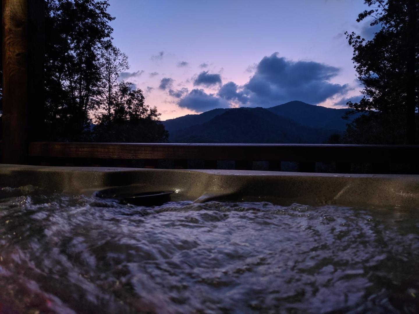 Smokies Overlook Lodge