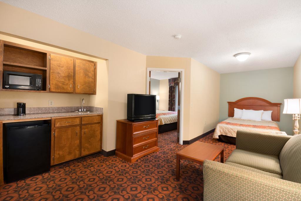 Days Inn by Wyndham Weldon Roanoke Rapids
