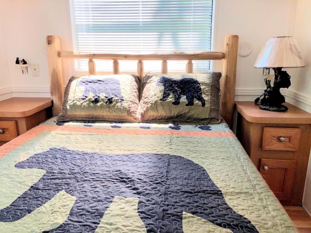 Smoky Mountain Views Cabins