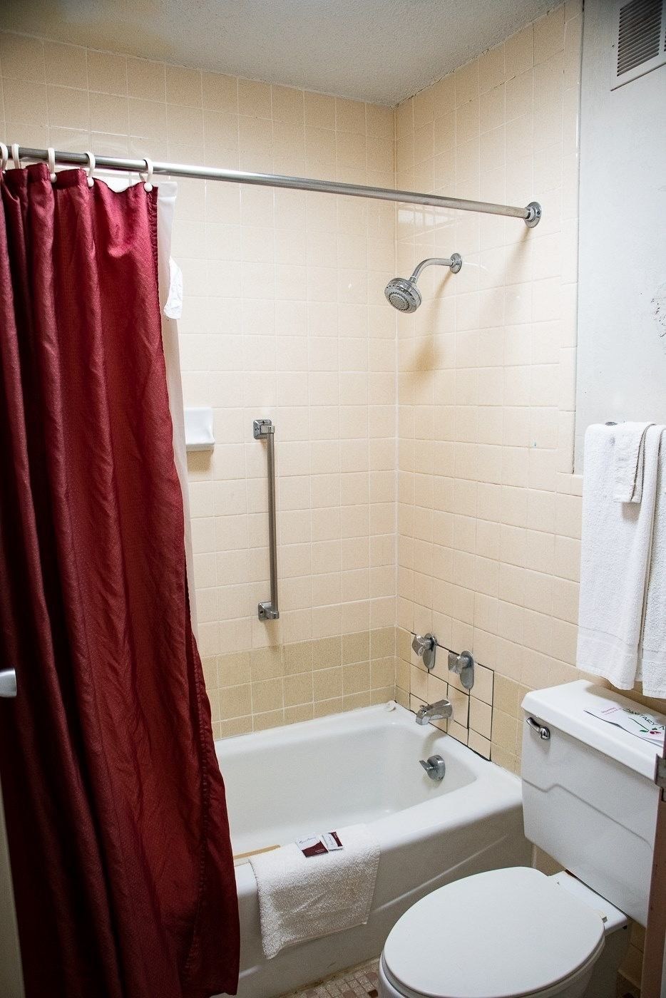 Red Roof Inn & Suites Wilkesboro