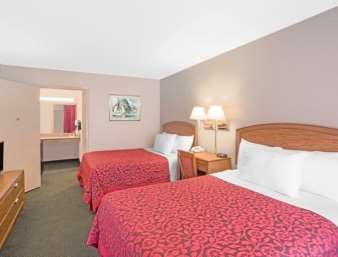 Days Inn by Wyndham Wilmington / University