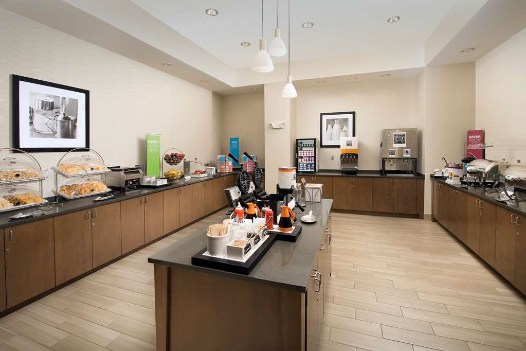 Hampton Inn Wilmington Downtown