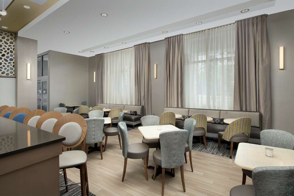 Hampton Inn Wilmington Downtown