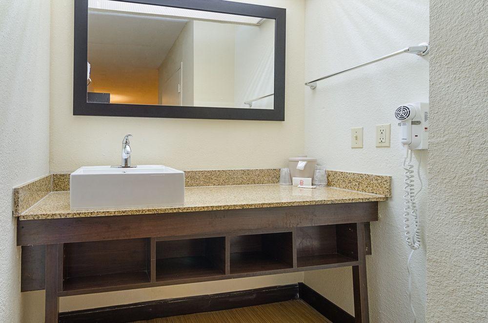 Red Roof Inn Wilmington