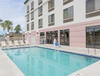 Wingate by Wyndham Wilmington