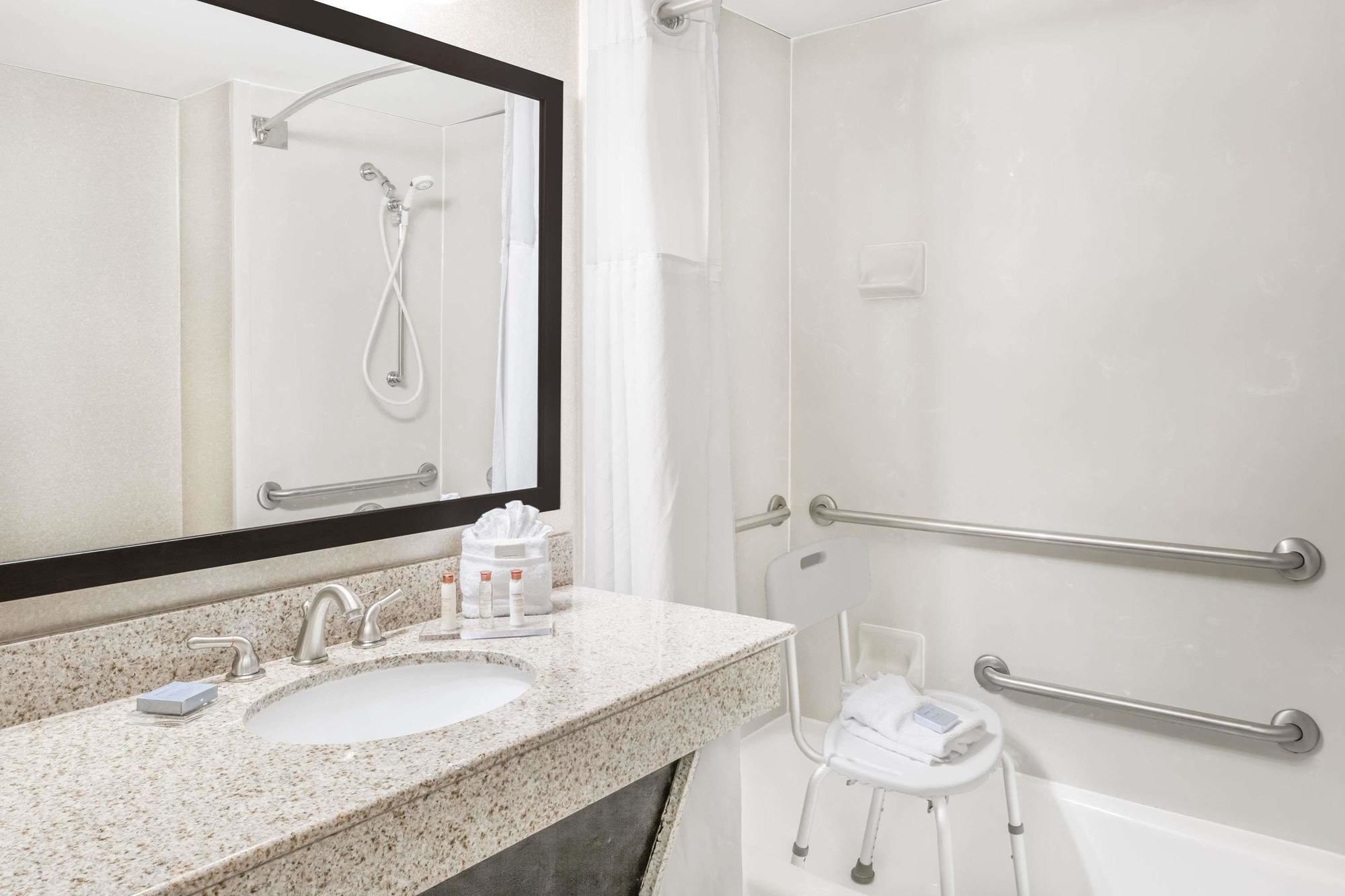 Wingate by Wyndham Wilmington