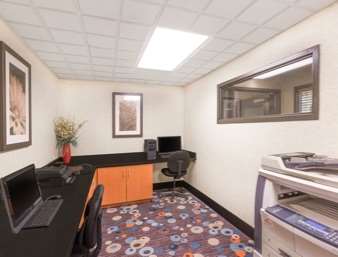 Wingate by Wyndham Wilmington